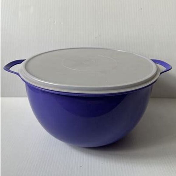 Tupperware Thatsa Mega Bowl 42 Cups in Dark Blue with White Seal Double Handles! - Picture 2 of 7